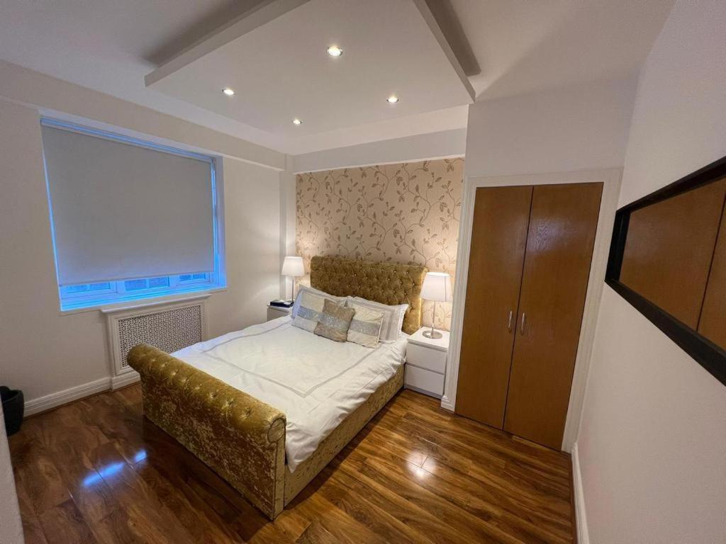 Knightsbridge Luxurious - Facing Harrods Apartament *