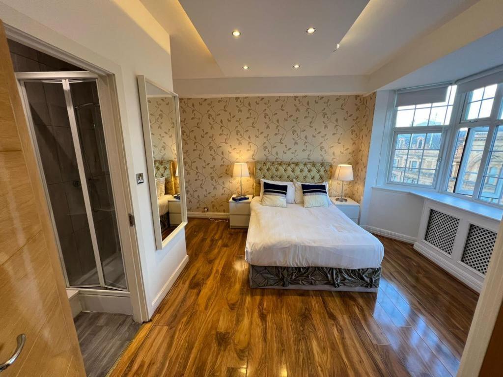 Knightsbridge Luxurious - Facing Harrods Apartament *